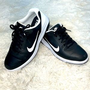 Men’s Nike Infinity Golf Shoe Size 9